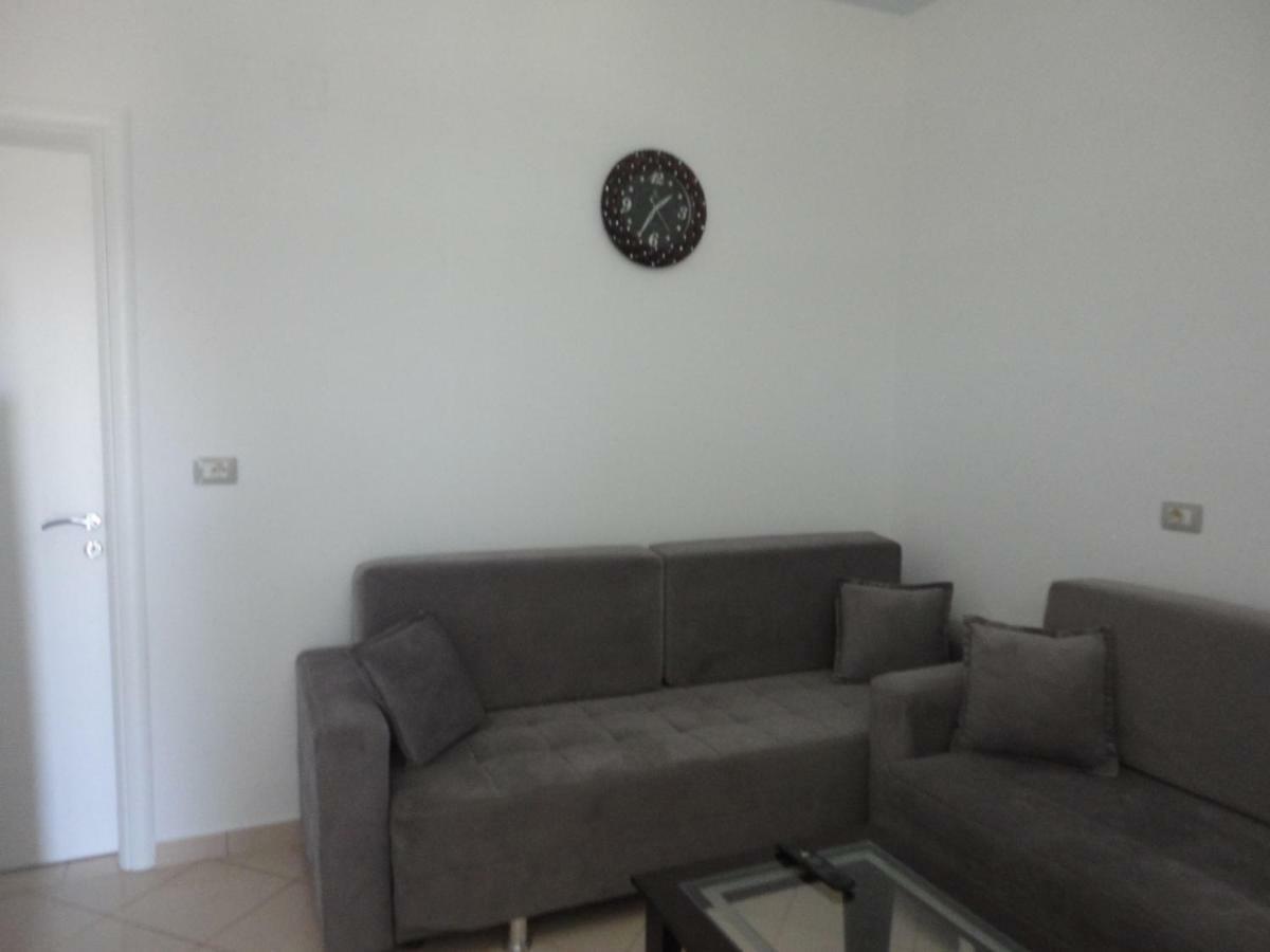 Oruci Apartment *